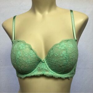 𝅺💕2/$35 💕 Victoria's Secret Mint Lace Bra Size 32D